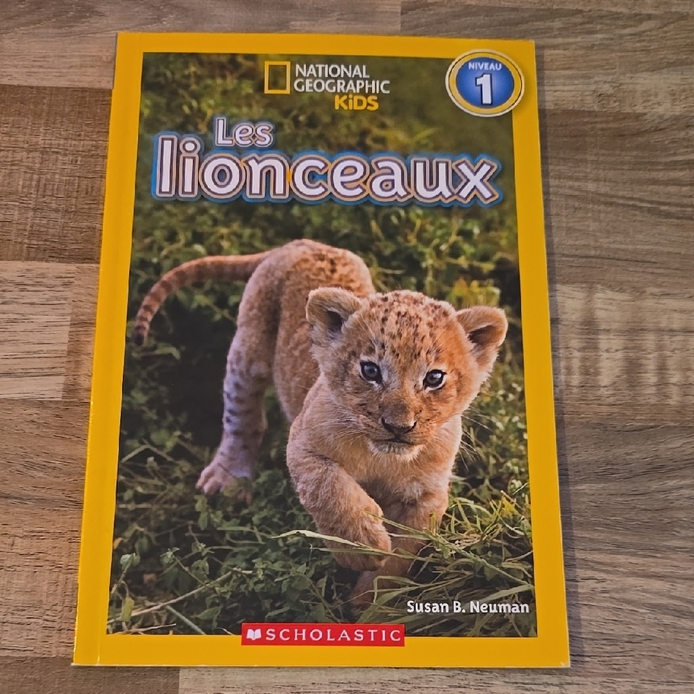 New French National Geographic Kids French Book